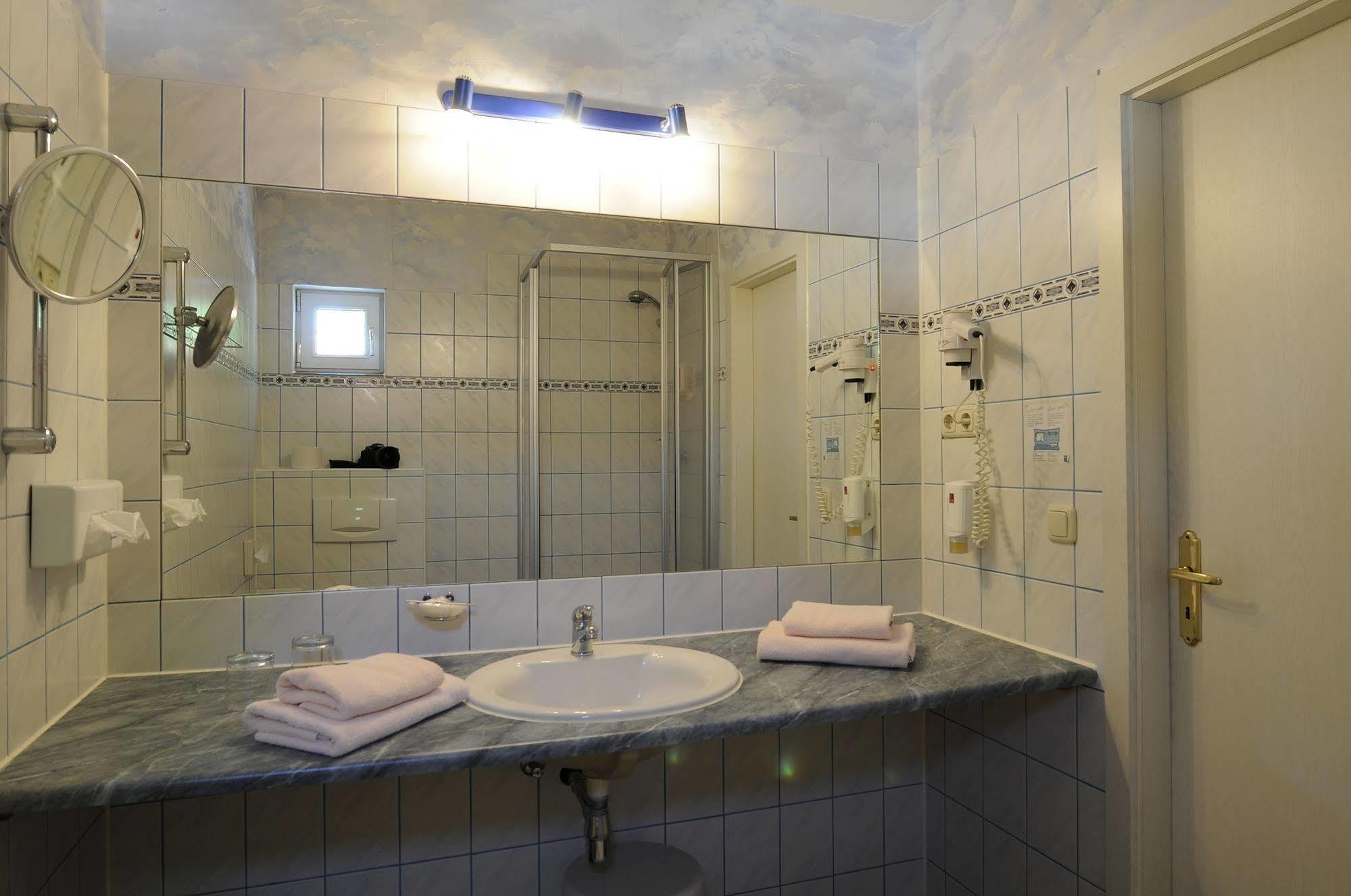 Hotel Am Alten Strom Rostock Eksteriør bilde